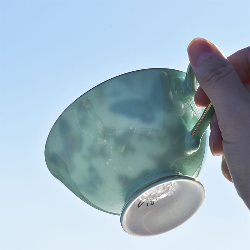 Tách sứ xương, chi tiết vàng lỏng vẽ tay in decal lụa hoạ tiết lòng tách  210ml, tách kèm đĩa D15