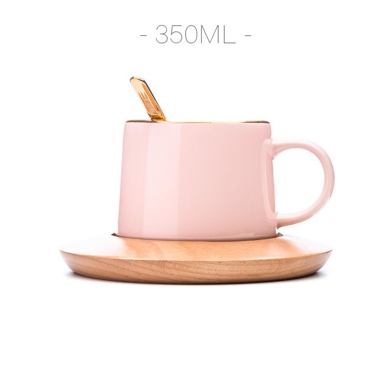 Tách sứ xương phủ bóng, chi tiết viền vàng vẽ tay Kèm đế gỗ D14 350m